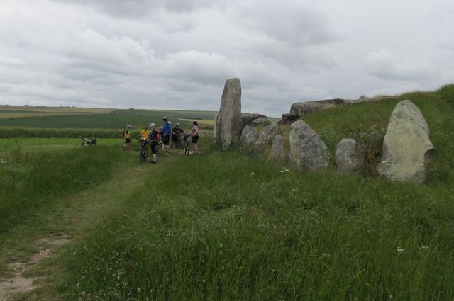 West Kenneth Long Barrow