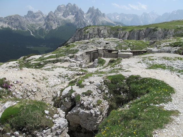 Monte Piana - rakouská opevnění na severní kupě