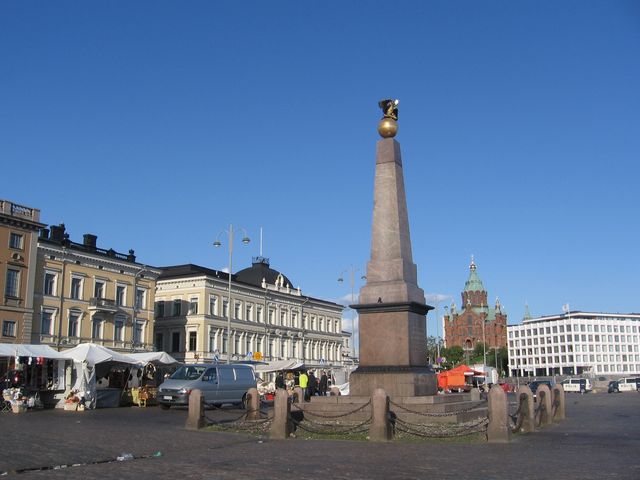 Helsinki - nábřeží s Prezidentským palácem