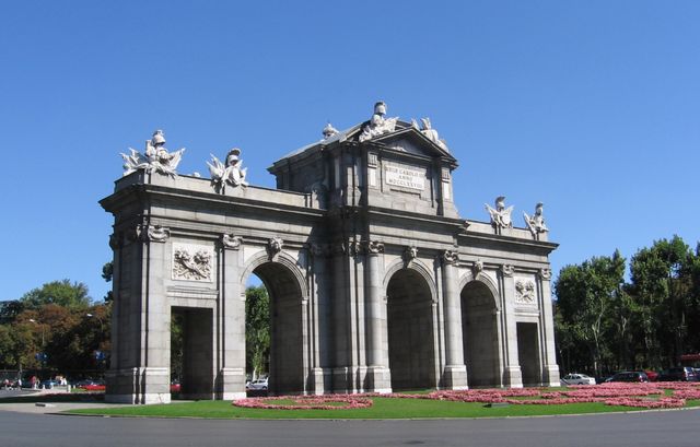 Madrid - Puerta del Alcalá
