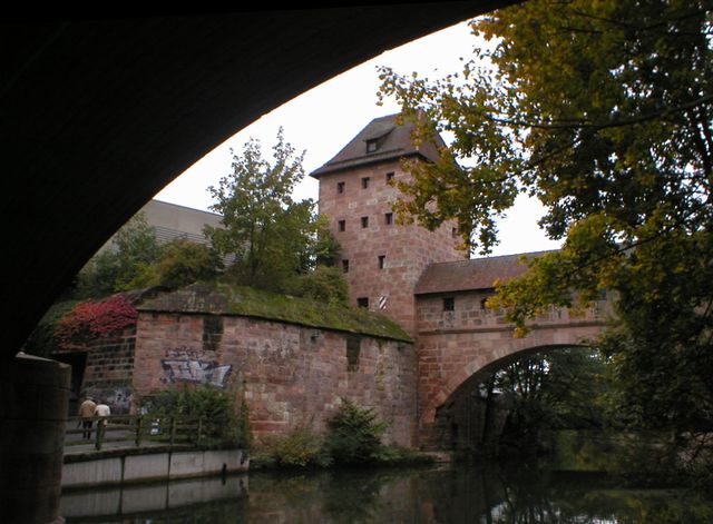 Norimberk - opevnění s kamenným mostem