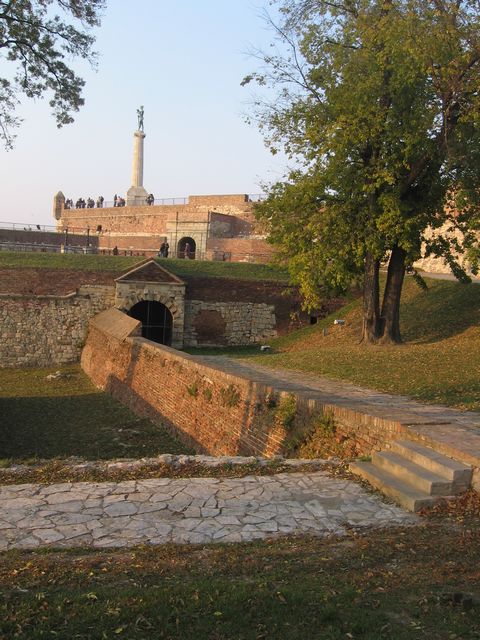 Bělehrad - Kalemegdan se sochou Vítěze