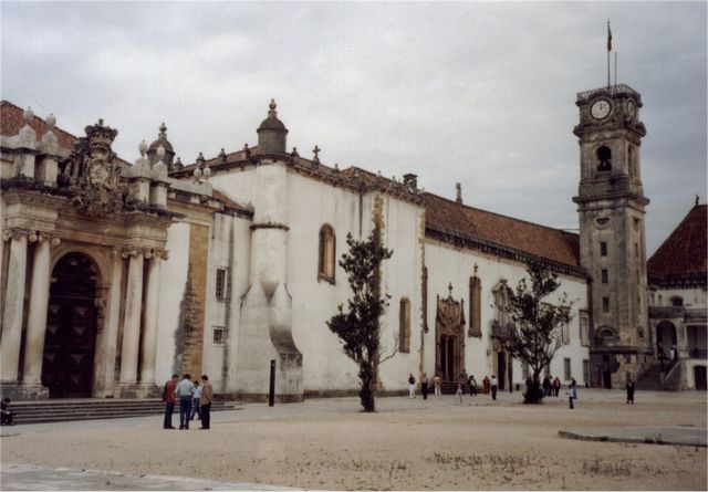 Coimbra - nádvoří univerzity