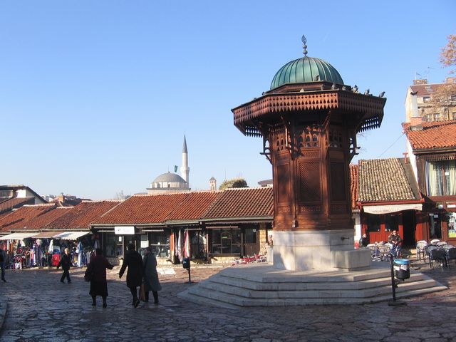 Sarajevo - Baščaršija s kašnou Sebilj