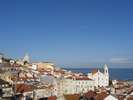 Lisabon - Alfama z vyhlídky Santa Lucia