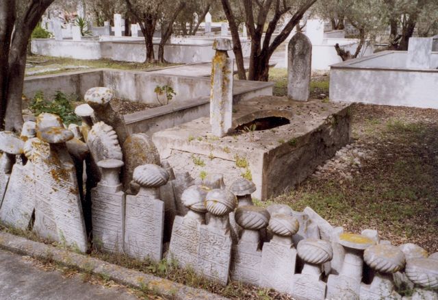 Platani - muslimský hřbitov