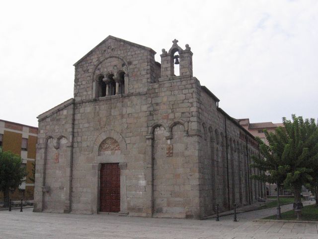 Románský kostel v Olbii